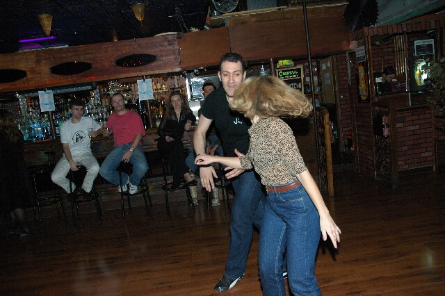 min 2005 12 18 sharkys 083
